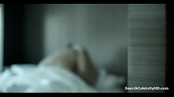 Preview 1 of Zaberdasti Ki - Indira Varma Hunted S01E03 2012