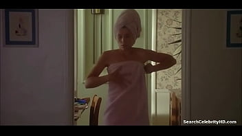 Preview 3 of Baby On Tongs - Frances McDormand Short Cuts 1993