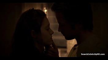 Preview 1 of Nude Korean Wf Woman - Emmy Rosssum Shameless S02E12 2012