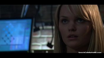 Preview 4 of Indian Home Madi Sex - Sunny Mabrey Species III 2004