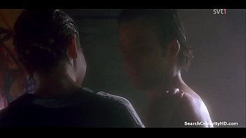 Preview 3 of Christmas Milf Friend - Sheryl Lee Backbeat 1993