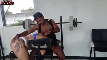 Preview 2 of Www Cm Xxx Videos - ENQUANTO EU MALHO ELA QUER SEXO MULHER SAFADA SO PENSA EM FUDER I NAO DEIXA SEU MACHO MALHAR