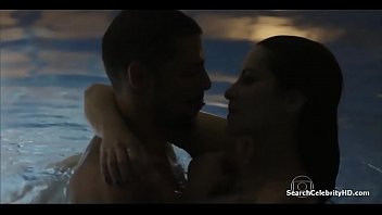 Preview 4 of Brother Sister Bf Video - Cleo Pires Cacador S01E12 2014