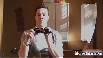 Preview 1 of A Flix Porn - Lindas chicas bien calientes compartiendo