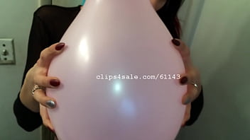 Preview 2 of Bouncingtit - Indica Balloons Video1 Preview2