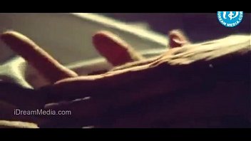 Preview 2 of Stepmom And So Infront Of Father - Hot Shobhana and Nagarjuna Romantic Masala Scene