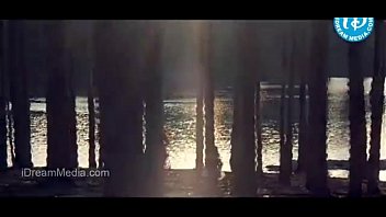 Preview 4 of Stepmom And So Infront Of Father - Hot Shobhana and Nagarjuna Romantic Masala Scene