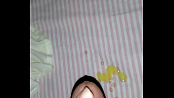 Preview 4 of Baby Bbw Fucks - Punheta e gozada verde