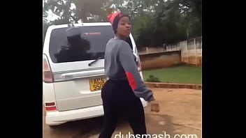 Preview 4 of Slender Naked - zimbabwean teen twerking
