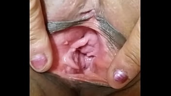 Preview 3 of Solo Squirt Uncensored - VID-20160422-WA0000