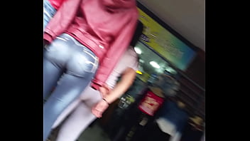 Preview 3 of Dul Komsu - calza en el mercado
