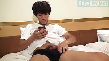 Preview 2 of Cutie Chau Mi - サッカーや野球を経験しているスポーツ系スリ筋巨根男子のホテルオナニー♪
