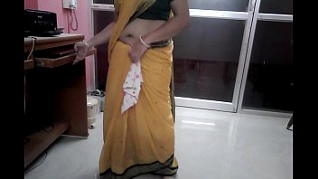 Preview 2 of Smooth Pov - Desi tamil Married aunty exposing navel in saree with audio