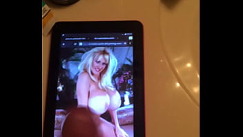 Preview 2 of Onal Animal - Kayla Kleevage Cum Tribute