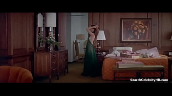 Preview 4 of M Mmxxxn - Sissy Spacek in Prime Cut 1972