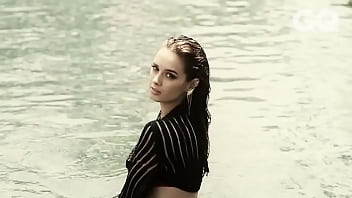 Preview 3 of Biling Wala Sex Video - Evelyn Sharma Goes Poolside (Official Video)