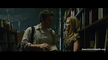 Preview 2 of Inocent Girl Fast Time Sex - Rosamund Pike in Gone Girl 2017