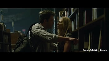 Preview 3 of Inocent Girl Fast Time Sex - Rosamund Pike in Gone Girl 2017
