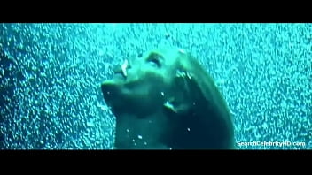 Preview 4 of Lady With Big Tits - Rebecca Romijn in Femme Fatale 2002