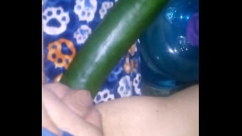 Preview 1 of Pornpox - Mmmmevoyacomerunpepinitommmangel
