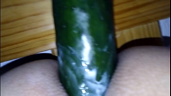 Preview 1 of 10 Your Gralls - DELICIOSO PEPINO EN MI CULO 3