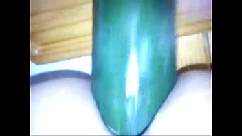 Preview 2 of Sarra Jey - DELICIOSO PEPINO EN MI CULO