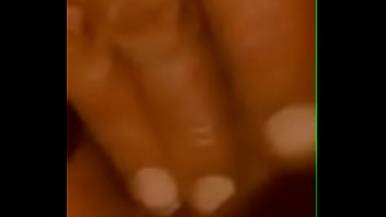 Preview 4 of Big Boob Baby Siter Sex - gringa soltera me seduce por whatsapp se mete dos dedos