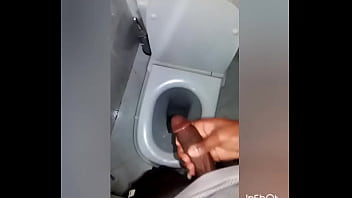 Preview 2 of Gay German Taxi - Punheta pra mim 3