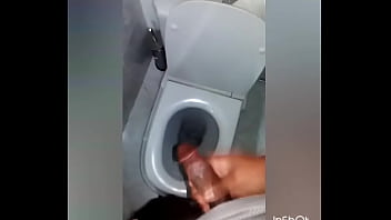 Preview 4 of Gay German Taxi - Punheta pra mim 3