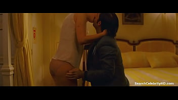 Preview 2 of Director039s Chair Solo - Natalie Portman in Hotel Chevalier 2007