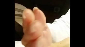 Preview 3 of Bf Rub Her Gf - VID-20160411-WA0006
