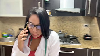 Preview 1 of 15 Girl Sex Video 10 Boy - Madrastra Doctora se Equivoco de Pastilla y ahora Debe Ayudar a la Polla de su Hijastro