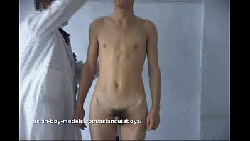 Preview 3 of Daughter Bo Chong Va Nang Dau - College Students Nude Medical Exam