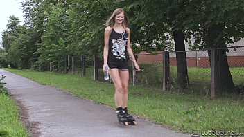 Preview 1 of Balec Sex - The Roller Skater Sonja Solo