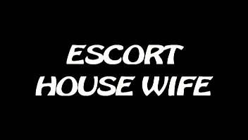 Preview 1 of Mausi X Amateur - Escort House Wife