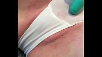 Preview 1 of Xxx Sunne Loune Hd - gracies White panty piss 4