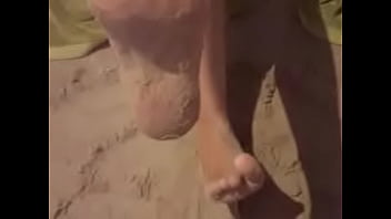 Preview 3 of Black Guy Ass Smell - fetichimo de pies en la arena