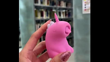 Preview 4 of Liz Dobson - no mires los comentarios sin no estas listo para ver lo que hizo mi unicornio MiOrgasmostore Don&#039_t look at the comments ...