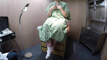 Preview 1 of Zblnqxwjq - Violet Coxxx gets a doctor to administer a medical clit pump