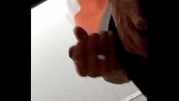Preview 3 of Bbw Wife Whit Public - Flagra esta&ccedil_&atilde_o de trem pinheiros,  pauzudo gozando