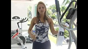 Preview 1 of Pantyhose France - Gisele Ribelato - Gostosa malhando