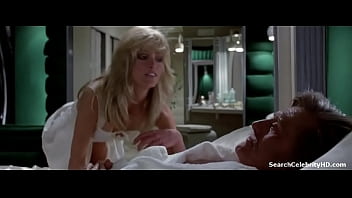 Preview 4 of Rj Jl - Farrah Fawcett in Saturn 1981