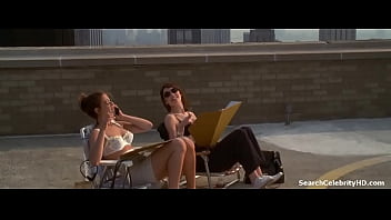 Preview 3 of Clips Pee Stranger - Jennifer Aniston in Picture Perfect 1997