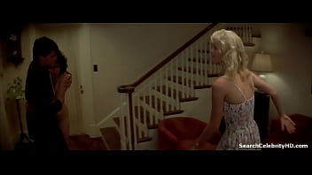 Preview 1 of Drunken Amateur Bbc - Isabella Rossellini in Blue Velvet 1986