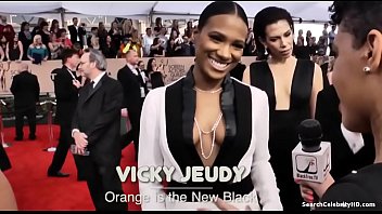 Preview 2 of Gadis Tudung Henjut - Vicky Jeudy SAG Awards 2016