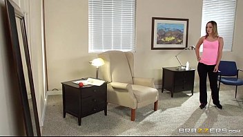Preview 1 of Casting Creampie Pussy - Doctor bangs patient and assistant