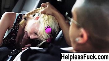 Preview 2 of Vidoe Sex Budok - Amateur teen girl hitch hiking for a ride and gets fucking
