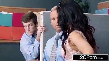 Preview 3 of Heig - sneaky sex with boss&#039_ stepdaughter