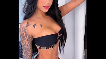 Preview 3 of Xxxx Sexxxxy - de dia Maria Carolina de noite Stella