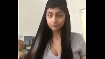 Preview 2 of Ruthudam Cewek Asli Papua Genyem - tmp 15908-Mia Khalifa passando ferro no pelo-878904768